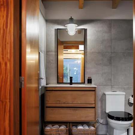 Semesterbostad Mountain By Lavibes *