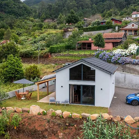 Mountain By Lavibes Сан-Висенти