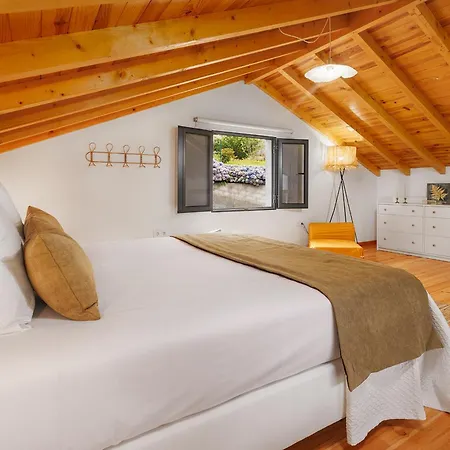 Semesterbostad Mountain By Lavibes *