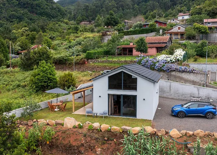 Mountain By Lavibes São Vicente