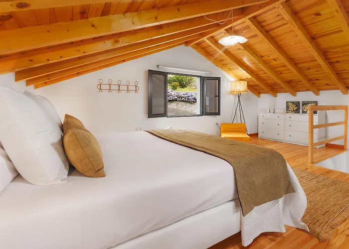 度假居 Mountain By Lavibes *