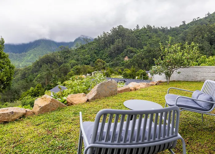 度假居 Mountain By Lavibes